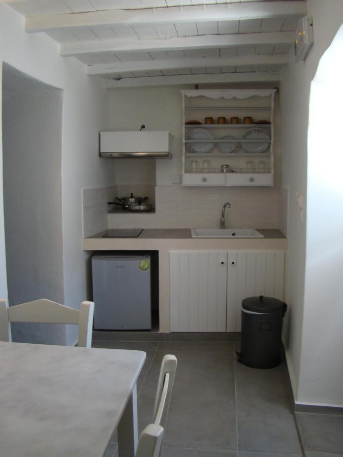 Efi'S Apartments Plaka  المظهر الخارجي الصورة