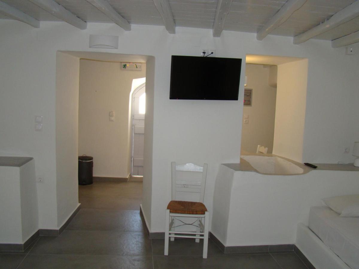 Efi'S Apartments Plaka  المظهر الخارجي الصورة