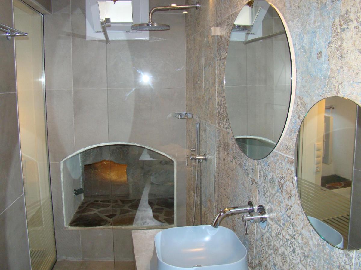 Efi'S Apartments Plaka  المظهر الخارجي الصورة