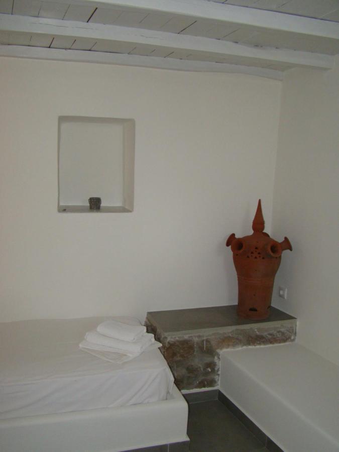 Efi'S Apartments Plaka  المظهر الخارجي الصورة