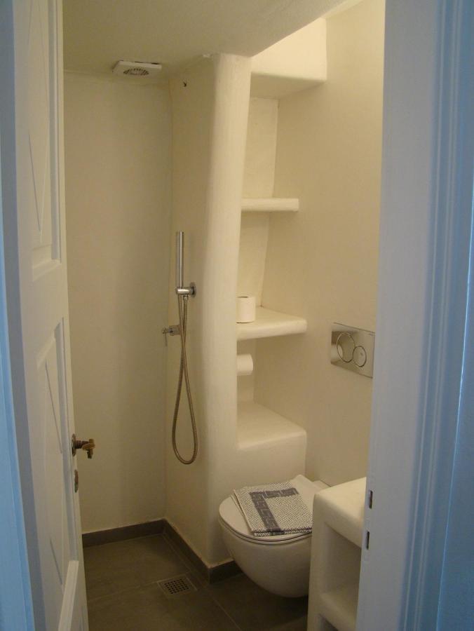 Efi'S Apartments Plaka  المظهر الخارجي الصورة