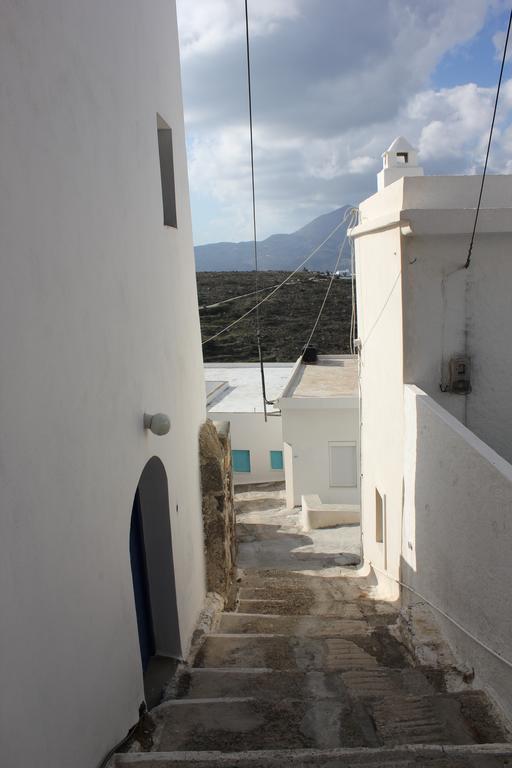 Efi'S Apartments Plaka  المظهر الخارجي الصورة
