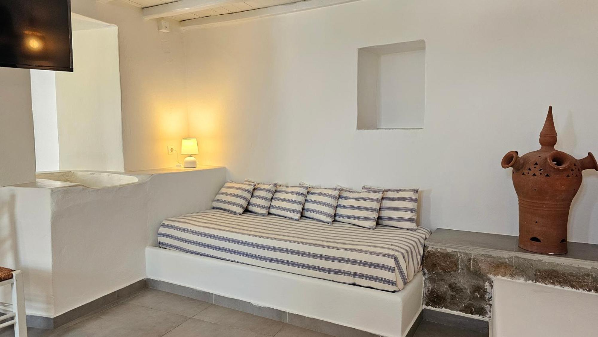 Efi'S Apartments Plaka  المظهر الخارجي الصورة