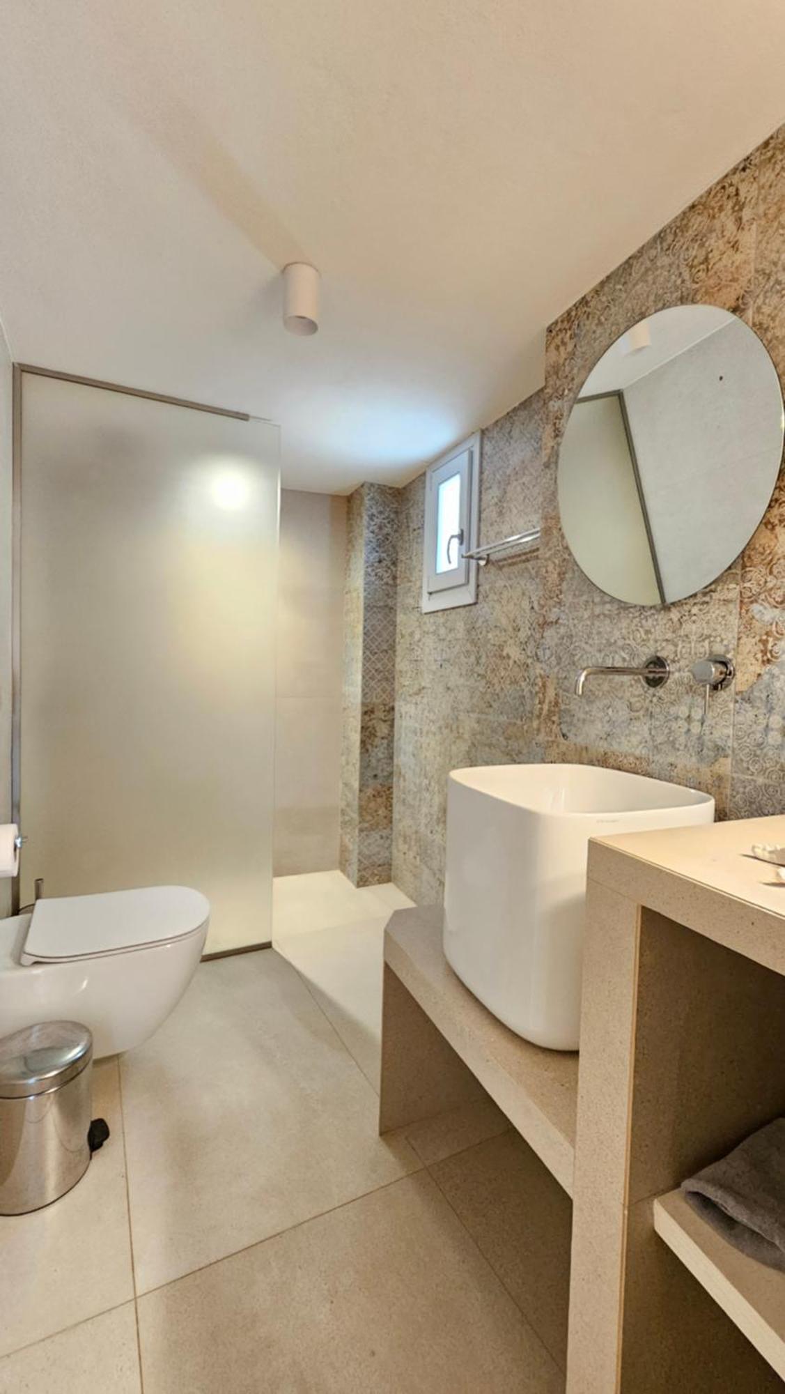 Efi'S Apartments Plaka  المظهر الخارجي الصورة