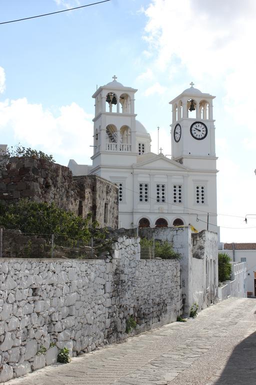 Efi'S Apartments Plaka  المظهر الخارجي الصورة